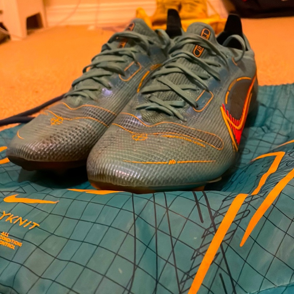 Nike Mercurial Vapor 14